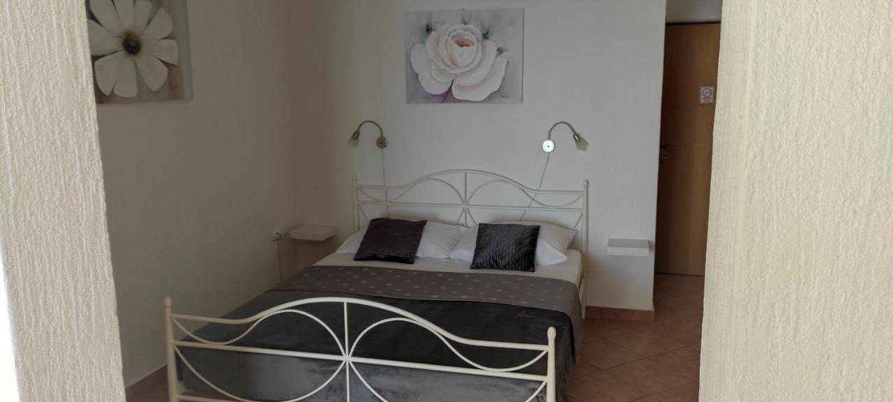 Delfin Appartement Sveti Juraj