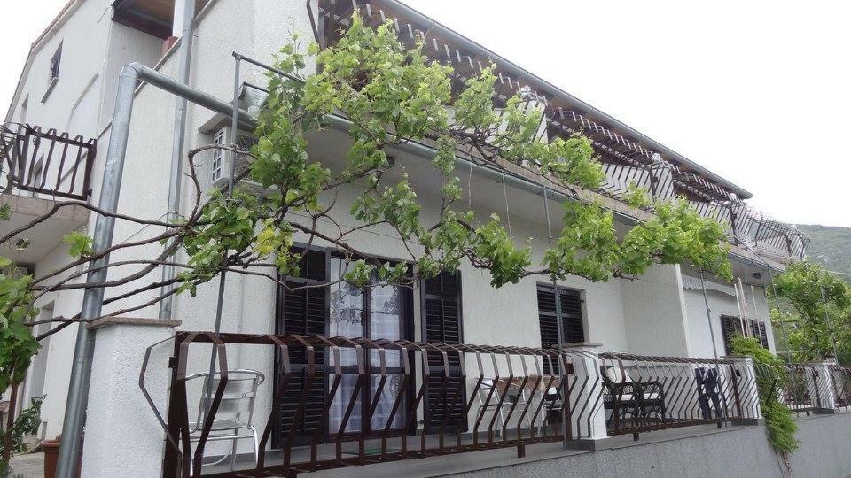 Delfin Appartement Sveti Juraj